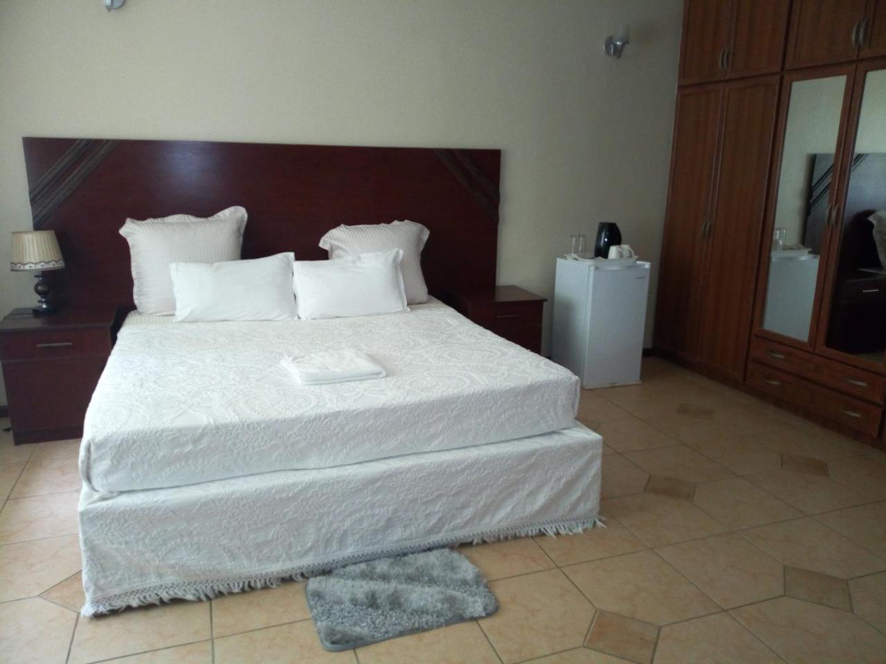 Zenith Lodge Lusaka Eksteriør bilde